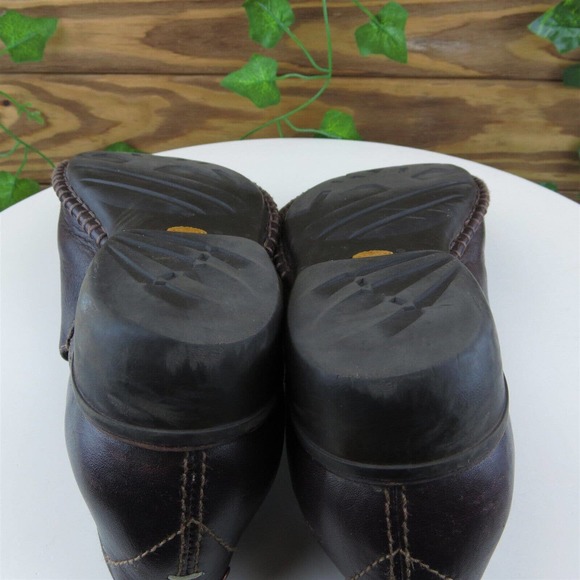 Timberland Size 7.5 Slip-On Brown Leather Medium (B, M) Comforia Slip On Women - Picture 10 of 11